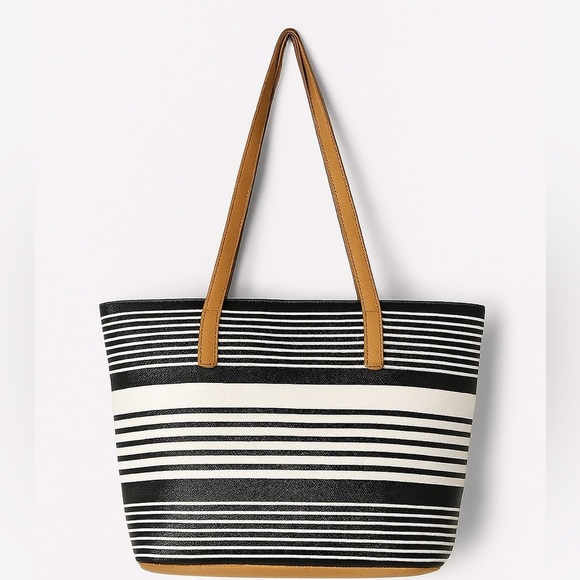 Kenneth Cole Reaction Women's Large Blue and White Striped Tote. - Picture 2 of 3